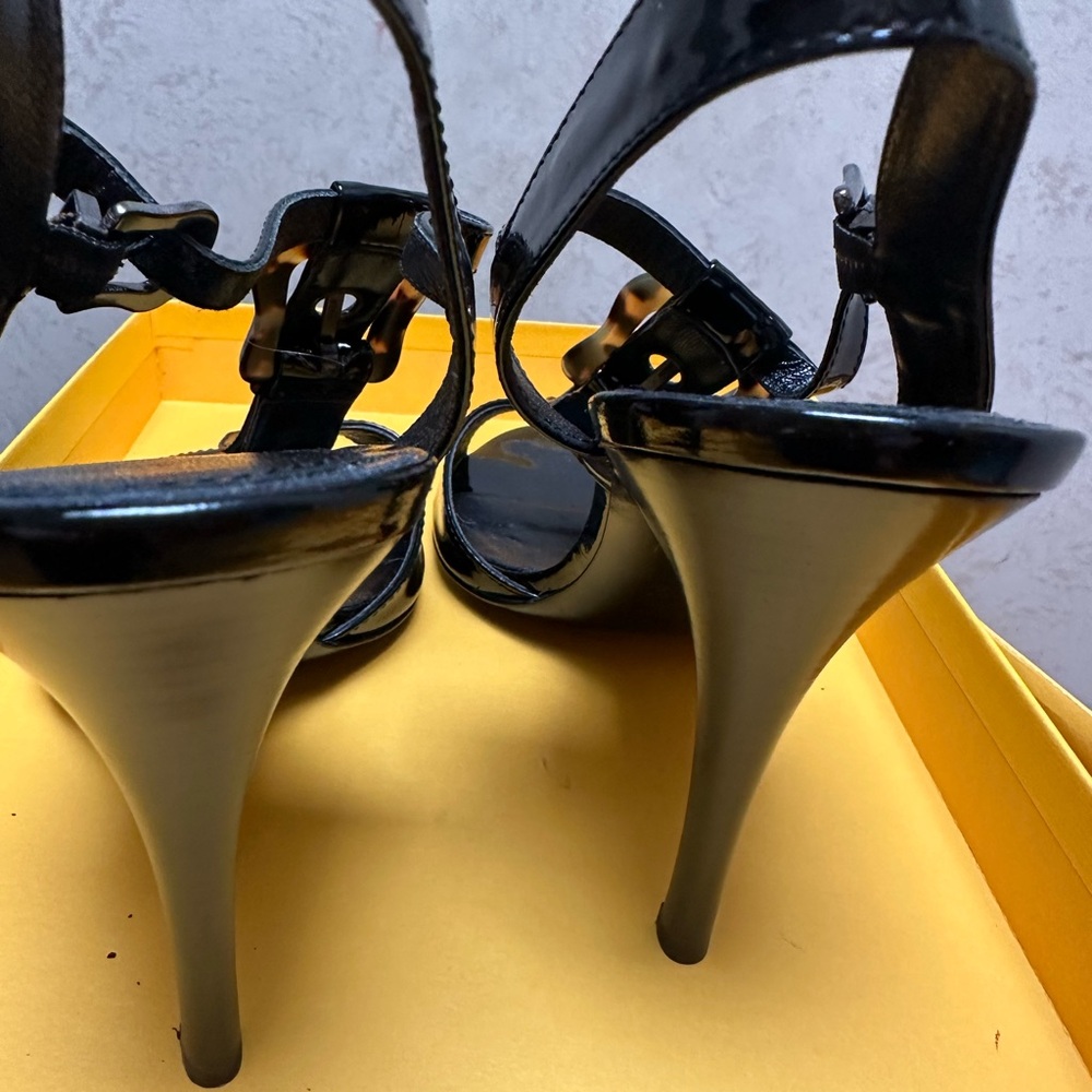 Fendi Black Patent Leather Heeled Sandals with Tortoiseshell Buckle - Picture 2 of 9